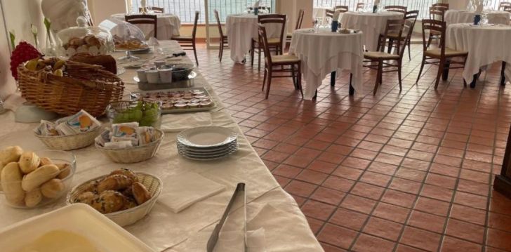 Jaukus viešbutis BAY PALACE, jūsų atostogoms