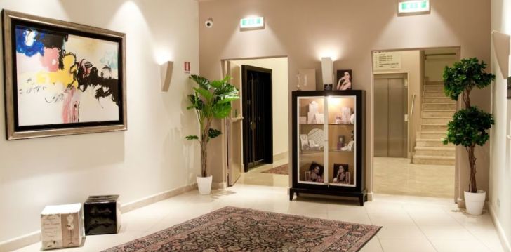 Viešbutis PLAZA HOTEL CATANIA įsikūręs Italija.