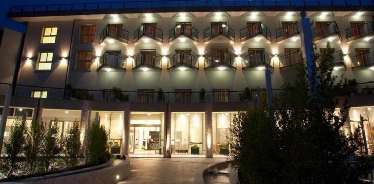 Viešbutis PLAZA HOTEL CATANIA įsikūręs Italija.