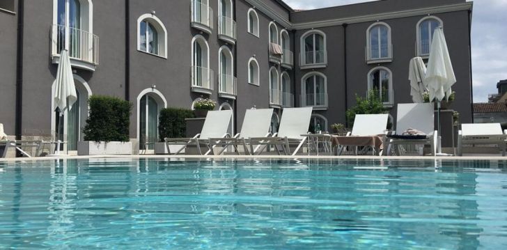 AIRONE CITY HOTEL - klientų vertinamas, kaip geras kainos ir kokybės santykis. 