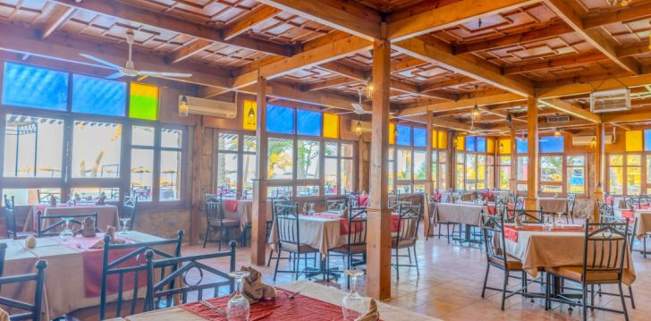 Apsistokite PROTELS BEACH CLUB & SPA RESORT viešbutyje už gerą kainą.