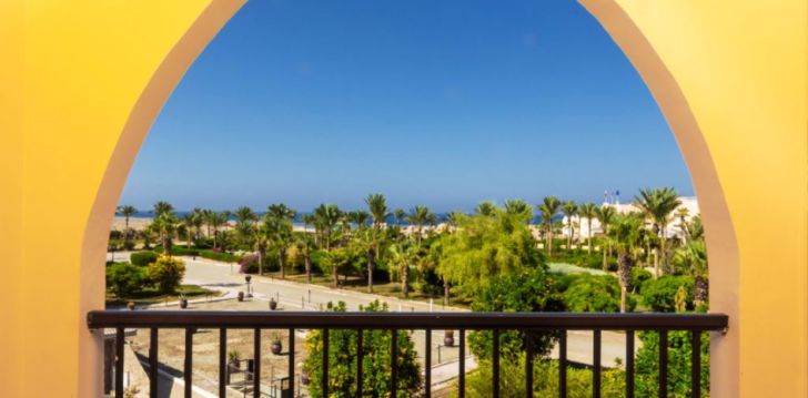 Patogus viešbutis jūsų kelionei – 4* FLAMENCO BEACH