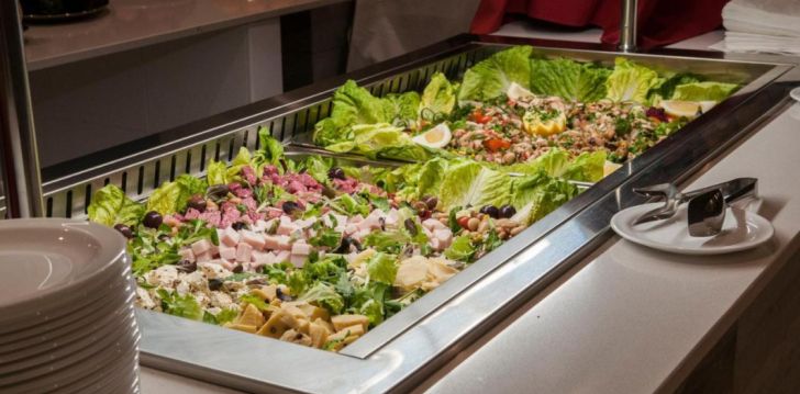 THE EUROCLUB HOTEL - klientų vertinamas, kaip geras kainos ir kokybės santykis. 