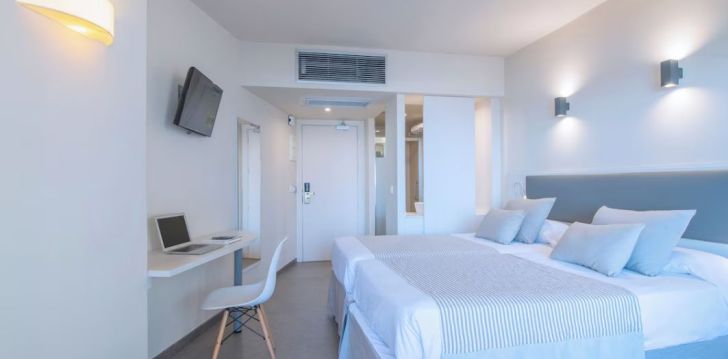 Apsistokite PIERRE & VACANCES HOTEL EL PUERTO viešbutyje už gerą kainą. 