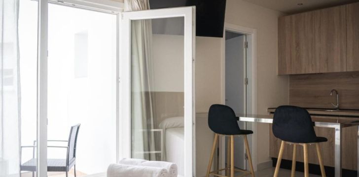 Rinkitės viešbutį APARTAMENTOS BUENDIA SUITES - TORREMOLINOS CENTRO kelionei į Ispanija