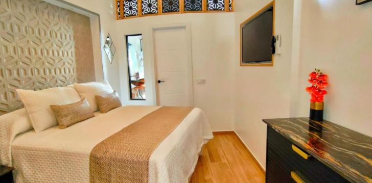 Viešbutis APARTAMENTOS BUENDIA SUITES - TORREMOLINOS CENTRO įsikūręs Ispanija.