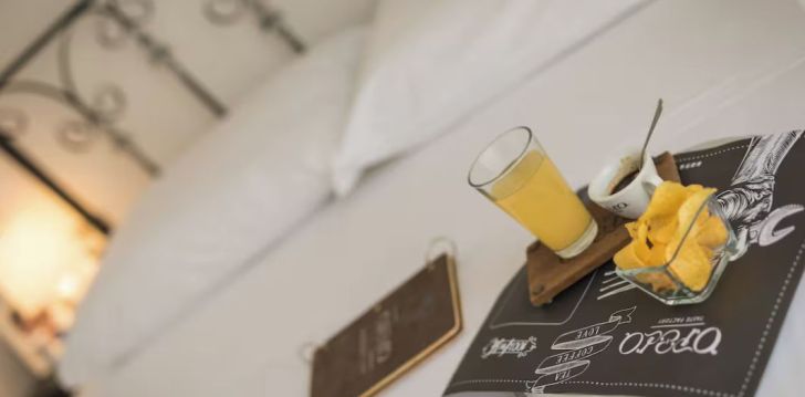 Viešbutis OPERA HOME PRINCIPE UMBERTO įsikūręs Italija.