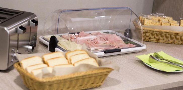 Planuoji kelionę į Italija? apsistokite 4 viešbutyje HOTEL BUONO B&B.