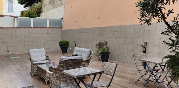 Planuoji kelionę į Italija? apsistokite 4 viešbutyje HOTEL BUONO B&B. 