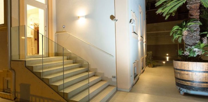 Viešbutis HOTEL BUONO B&B įsikūręs Italija. 