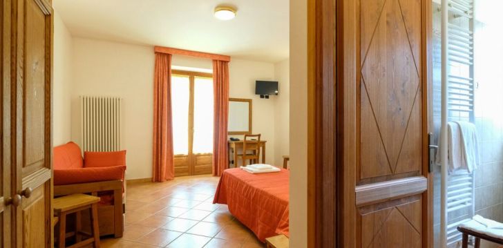 Viešbutis CASALPINA DON BARRA įsikūręs Italija. 