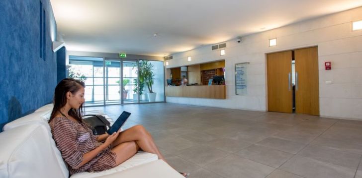 Viešbutis SEA LION HOTEL įsikūręs Italija. 