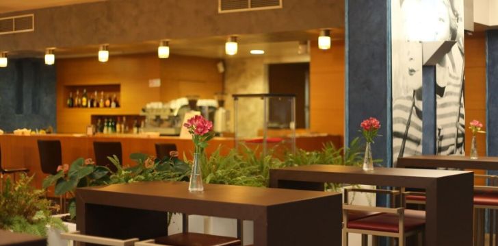 Nepraleisk progos pailsėti už gerą kainą - viešbutyje SEA LION HOTEL