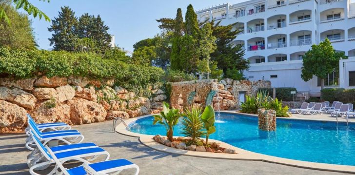 apsistokite OLA APARTAMENTOS CALA D' OR viešbutyje už gerą kainą. 