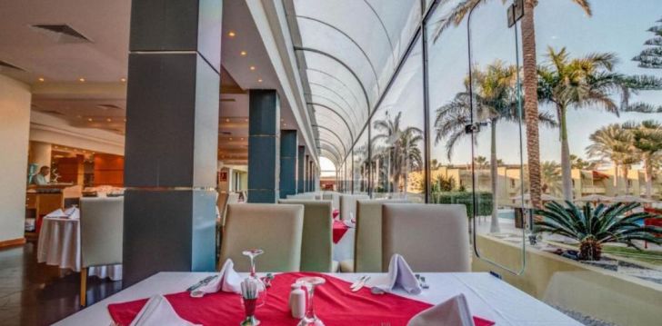 Viešbutis PALM BEACH RESORT įsikūręs Egiptas.