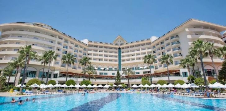 Apsistokite SAPHIR RESORT & SPA viešbutyje už gerą kainą. 