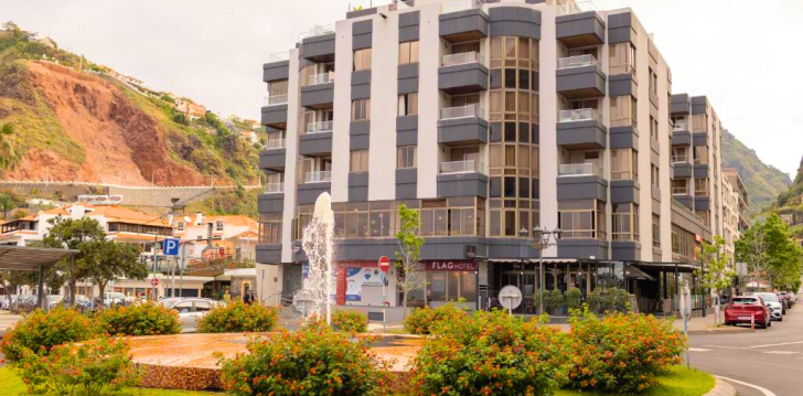 Apsistokite FLAG HOTEL MADEIRA BRAVAMAR viešbutyje už gerą kainą. 