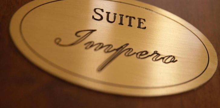 Viešbutis HOTEL SOFIA įsikūręs Italija. 