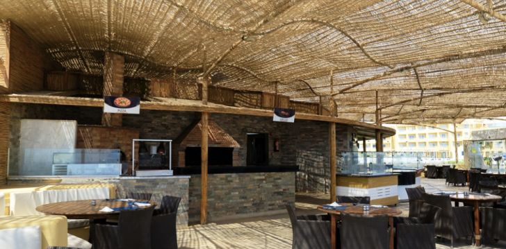Tavęs laukia poilsis Egiptas įsikūrusiame AMWAJ BEACH CLUB ABU SOMA (ex.Pickalbatros Beach Club Abu Soma)