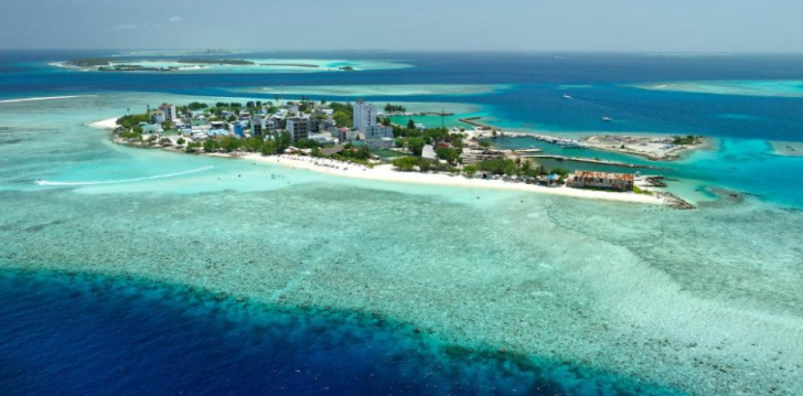 Apsistokite CRYSTAL SANDS BEACH viešbutyje už gerą kainą.