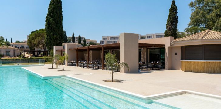 Apsistokite DREAMS CORFU RESORT & SPA viešbutyje už gerą kainą.