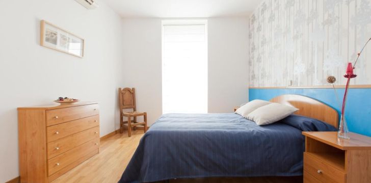 Apsistokite HOSTAL MONTALOYA viešbutyje už gerą kainą.