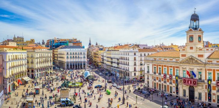 Viešbutis HOSTAL MONTALOYA įsikūręs Ispanija.