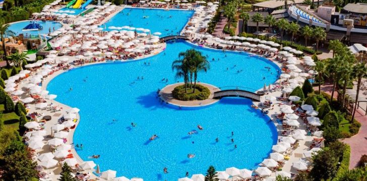 Patogus viešbutis jūsų kelionei – 5* MIRACLE RESORT
