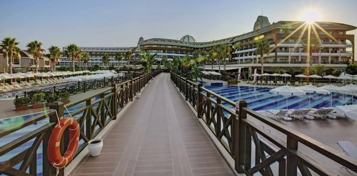 Rinkitės viešbutį TUI MAGIC LIFE JACARANDA kelionei į Turkija