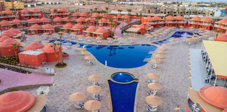 Apsistokite PICKALBATROS LAGUNA CLUB RESORT viešbutyje už gerą kainą.