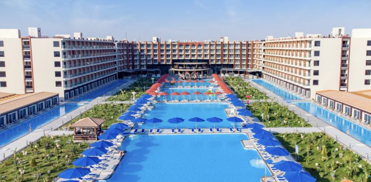 Rinkitės viešbutį REWAYA MAJESTIC RESORT kelionei į Egiptas