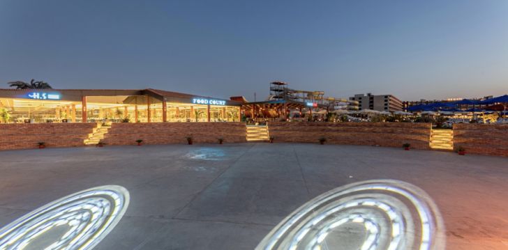 Viešbutis REWAYA MAJESTIC RESORT įsikūręs Egiptas. 