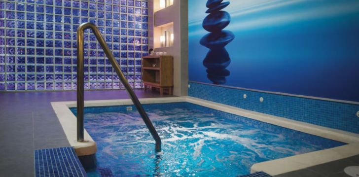 Apsistokite RIU REGGAE (ADULTS ONLY) viešbutyje už gerą kainą.