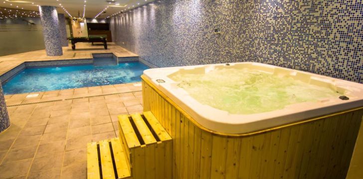 REST NIGHT HOTEL SUITES AL HAMRA - klientų vertinamas, kaip geras kainos ir kokybės santykis. 