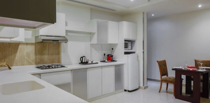 Tavęs laukia poilsis Saudo Arabija įsikūrusiame REST NIGHT HOTEL SUITES AL HAMRA