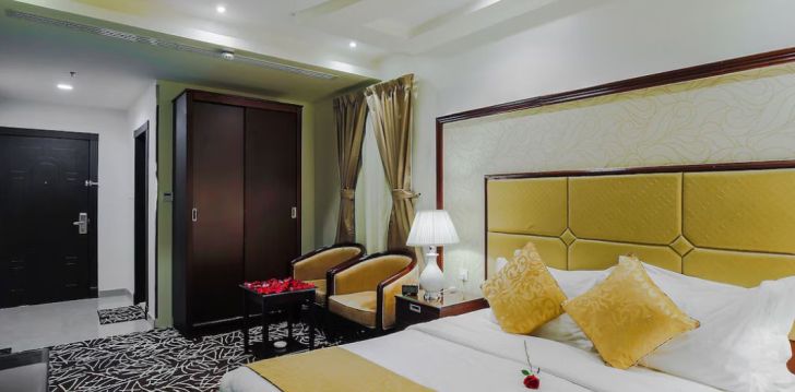 Apsistokite REST NIGHT HOTEL SUITES AL HAMRA viešbutyje už gerą kainą. 
