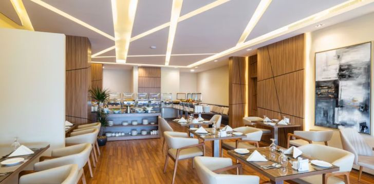SUNDAY LUXURY CENTRAL - klientų vertinamas, kaip geras kainos ir kokybės santykis. 