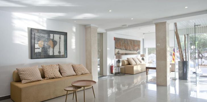 Planuoji kelionę į Ispanija? apsistokite 2 viešbutyje BJ PLAYAMAR HOTEL & APARTMENTS. 
