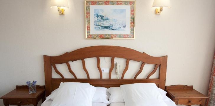 Viešbutis BJ PLAYAMAR HOTEL & APARTMENTS įsikūręs Ispanija. 