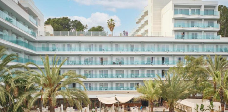 Apsistokite BAHIA DEL SOL viešbutyje už gerą kainą. 