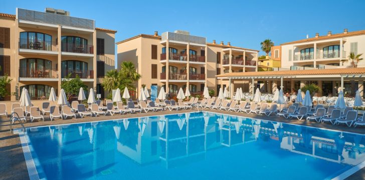 Apsistokite PROTUR FLORIANA RESORT APARTHOTEL viešbutyje už gerą kainą. 