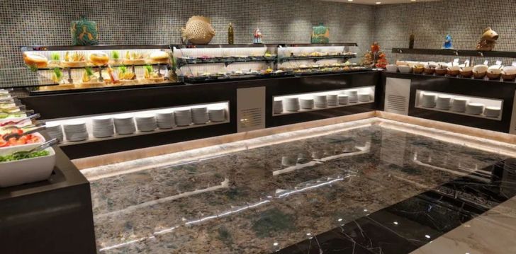 Tavęs laukia poilsis Turkija įsikūrusiame ROYAL DRAGON HOTEL