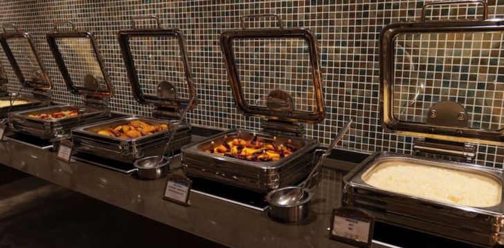 Tavo atostogos prasideda viešbutyje ROYAL DRAGON HOTEL