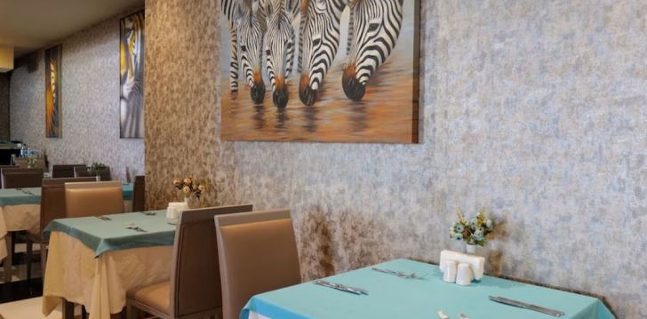 Apsistokite ROYAL DRAGON HOTEL viešbutyje už gerą kainą. 
