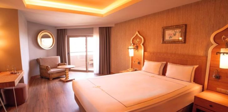ROYAL DRAGON HOTEL - klientų vertinamas, kaip geras kainos ir kokybės santykis. 