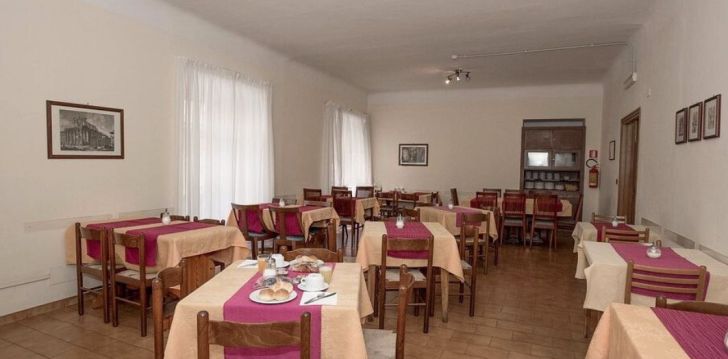 Rinkitės viešbutį HOTEL TAORMINA kelionei į Italija