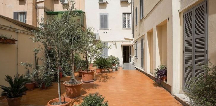 Patogus viešbutis jūsų kelionei – 2* HOTEL TAORMINA