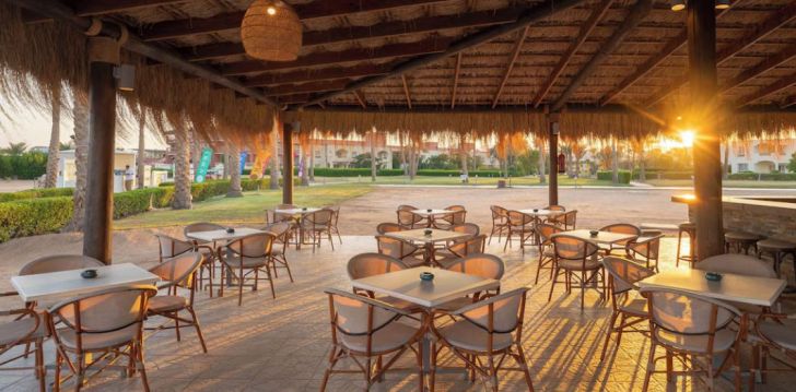 AURORA ORIENTAL RESORT SHARM EL SHEIKH - klientų vertinamas, kaip geras kainos ir kokybės santykis.