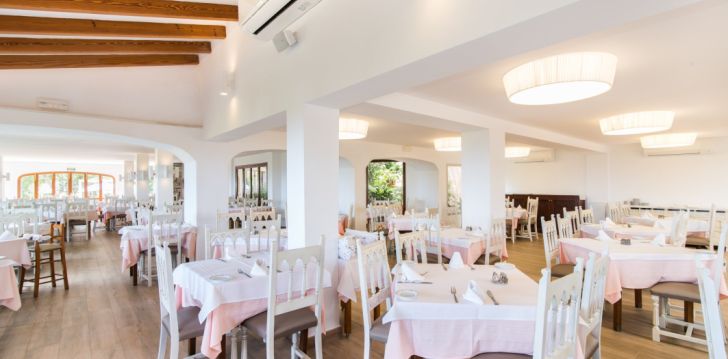 Viešbutis NA TACONERA SPORT & RELAX įsikūręs Ispanija. 