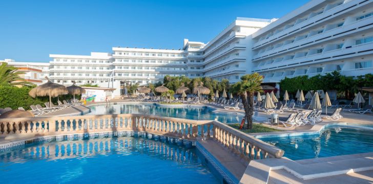 Apsistokite HOTEL CONDESA viešbutyje už gerą kainą.